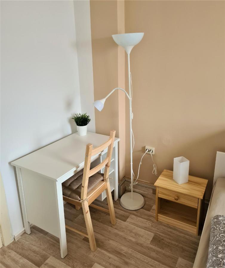 Ferienwohnung Mit Seeblick Brandenburg  Exterior photo